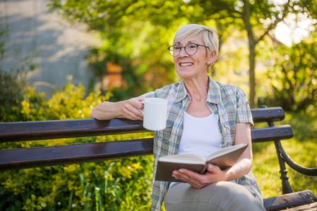 How Much Do You Lose By Retiring at 62? Benchmarks and Examples